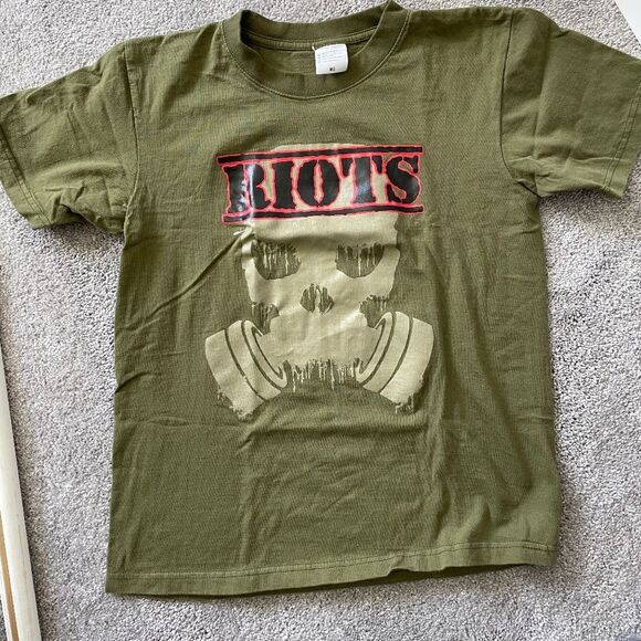 Riots band t- shirt. China tour back print. Medium, olive green - Picture 1 of 2
